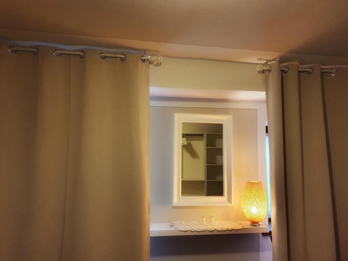 B&B Il Pettirosso Malonno Esterno foto