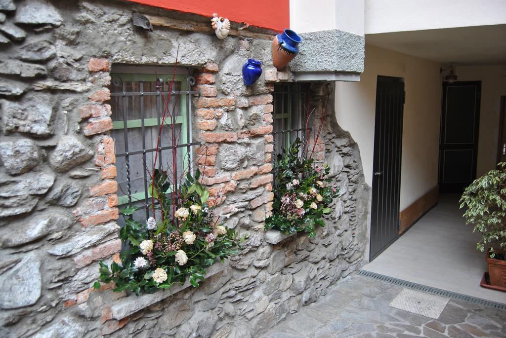 B&B Il Pettirosso Malonno Esterno foto